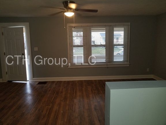 3rd image of 794 E Deshler Ave