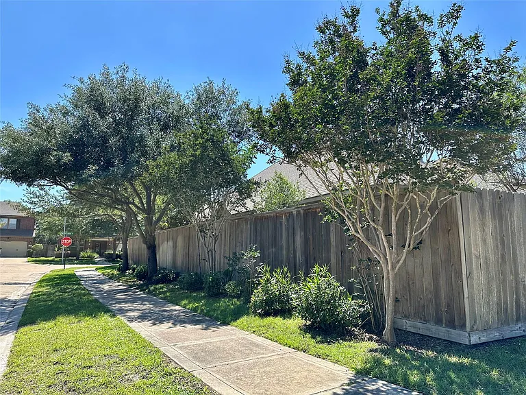 9430 Amethyst Arbor Ln — Photo 32