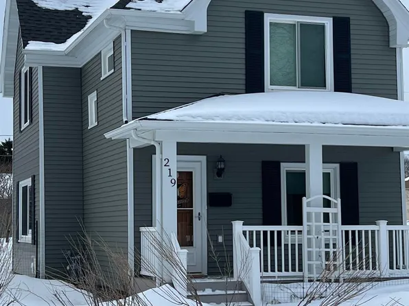 219 96th Ave W, Duluth, MN 55808