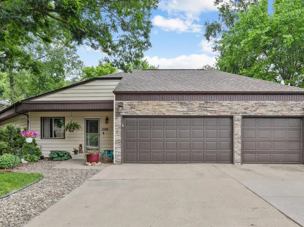 1398 Summit Cir, West Saint Paul, MN 55118