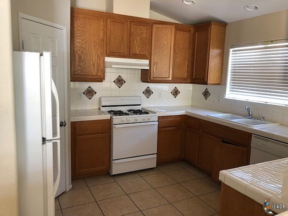 3rd image of 228 Acapulco Dr