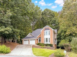 233 Colonial Dr, Woodstock, GA 30189