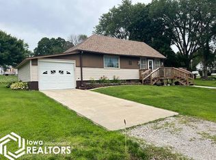 403 Lone Mountain Ave, Bedford, IA 50833