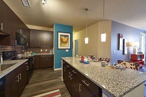 HiLine at Littleton Commons Photo 1