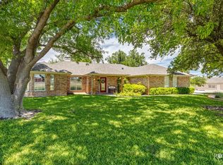 312 Valleyview Dr, Mertzon, TX 76941