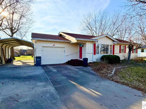 305 N Mable St, Clinton, MO 64735