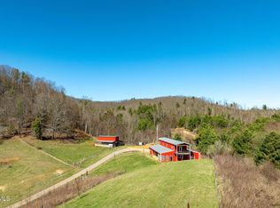 533 Robinson Hollow Ln, Mountain City, TN 37683