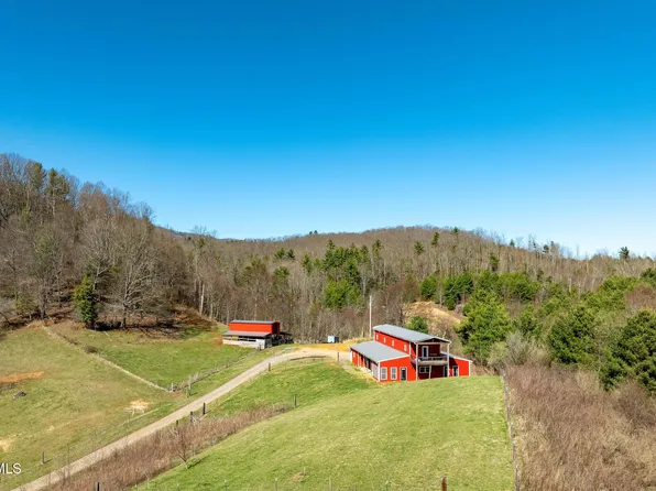533 Robinson Hollow Ln, Mountain City, TN 37683