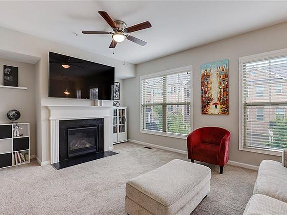 5th image of 365 Williamson St SE Unit 4/23