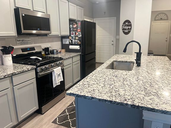 2nd image of 7725 96th St