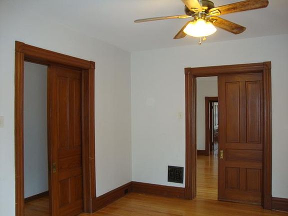 5th image of 3668 Botanical Ave Floor 1