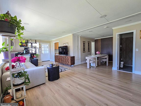 2nd image of 6421 Inwood Dr