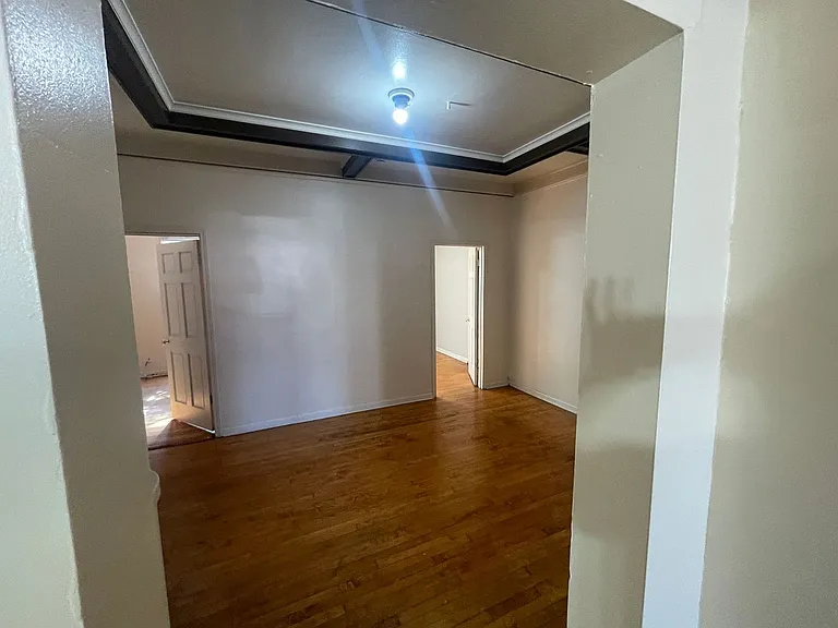 2323-2337 S 5th St./2346-2348 S Chase Ave. - 13 Unit — Photo 13