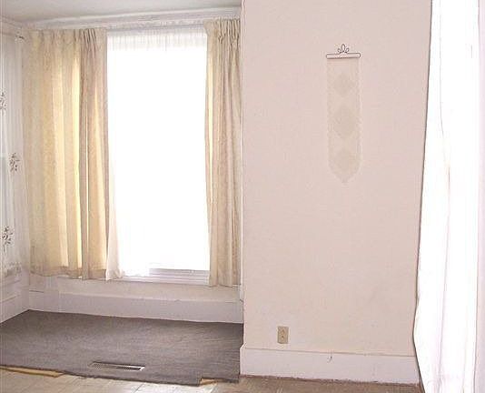 4th image of 501 N Walnut St