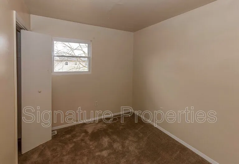 908 Anvil Rd — Photo 6