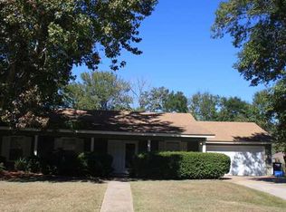 105 Booth Cir, Ocean Springs, MS 39564