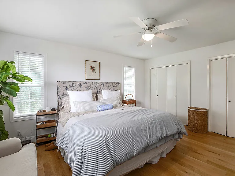 3511 Westchester Ave #102 — Photo 7