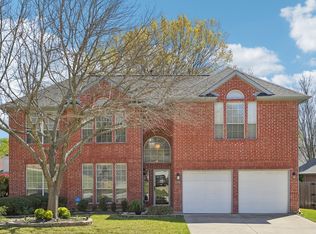 1825 Sandalwood Ln, Grapevine, TX 76051