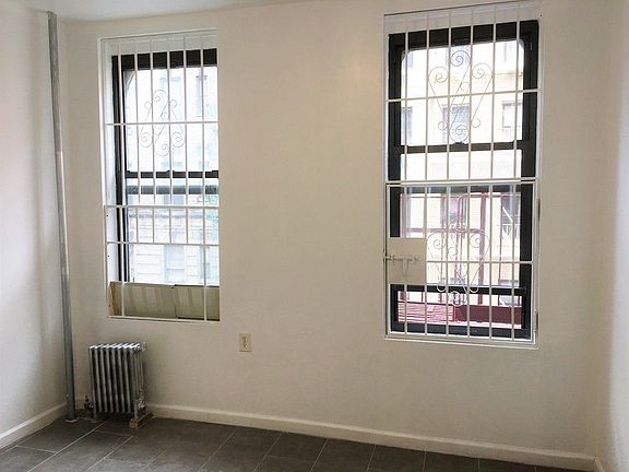 4th image of 77 Mulberry St APT 3F