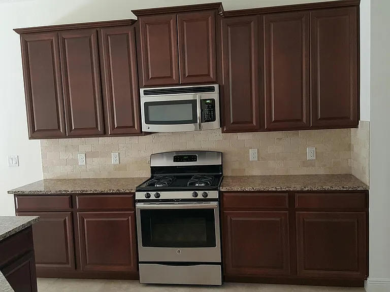 1065 Vinsetta Cir — Photo 6