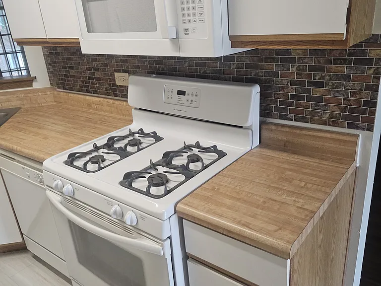 4282 Central Rd — Photo 8