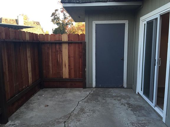 2nd image of 1654 W North Bear Creek Dr