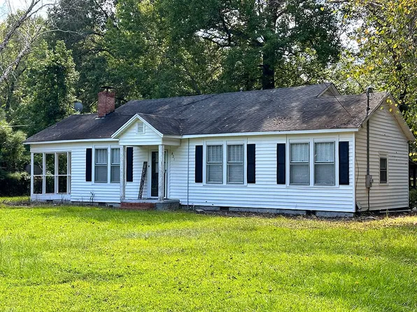821 Jackson St, Thomson, GA 30824