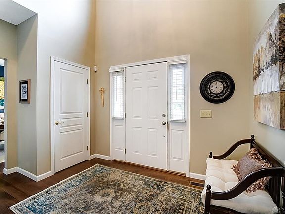 3rd image of 9396 Parkside Dr