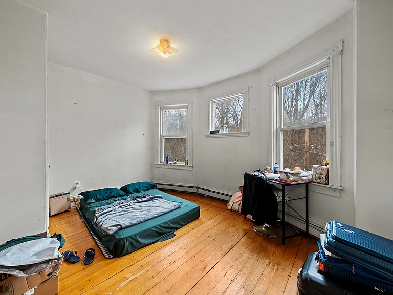 50 Fisher Ave #11 — Photo 4