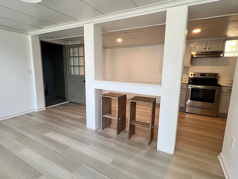 Living Room/Kitchen