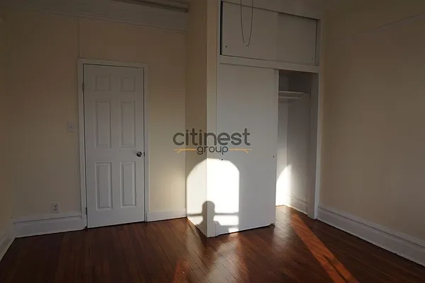 Rented by Citi Nest Group LLC | media 22
