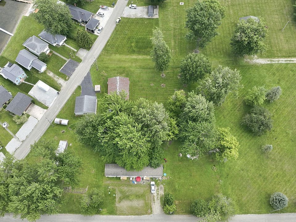 1st image of S Maple St