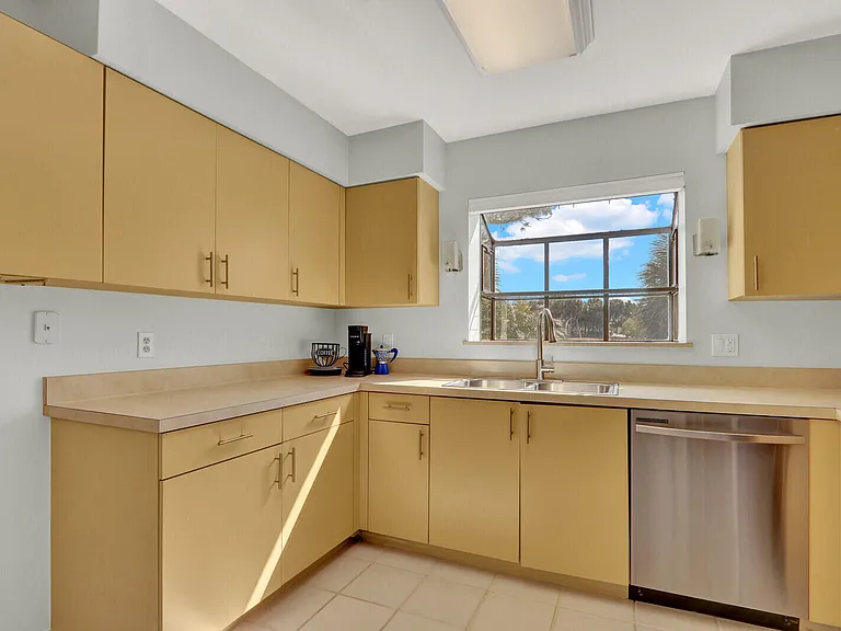 4004 SW Osprey Creek Way — Photo 12