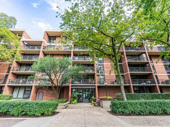 2921 S Michigan Ave APT 208, Chicago, IL 60616