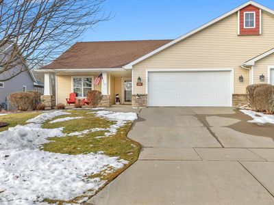 436 MapleLeaf COURT, Manitowoc, WI, 54220