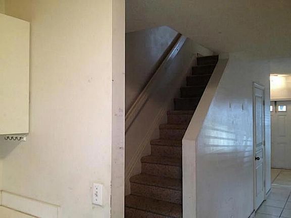 5th image of 16705 Hemingway Dr