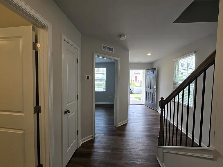 3004 Honeymyrtle Ln — Photo 8