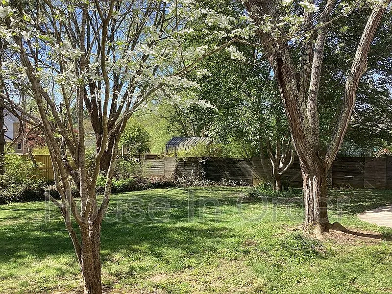 3 bed, 2.0 bath, $2,295 — Photo 2