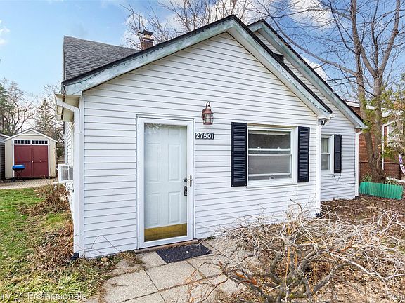 3rd image of 27501 Milton Ave