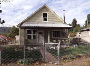 195 Center St, Halfway, OR 97834