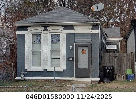 2711 W Kentucky St — Photo 1