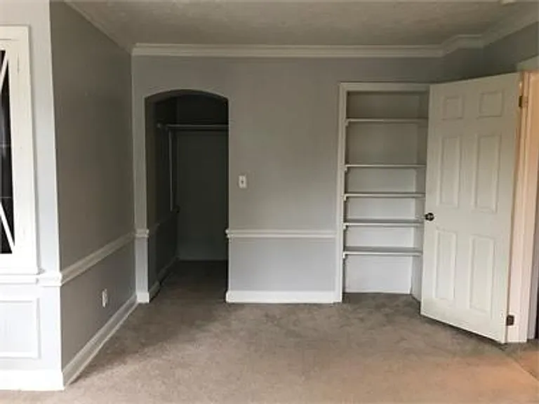 5739 Walnut St #2 — Photo 19