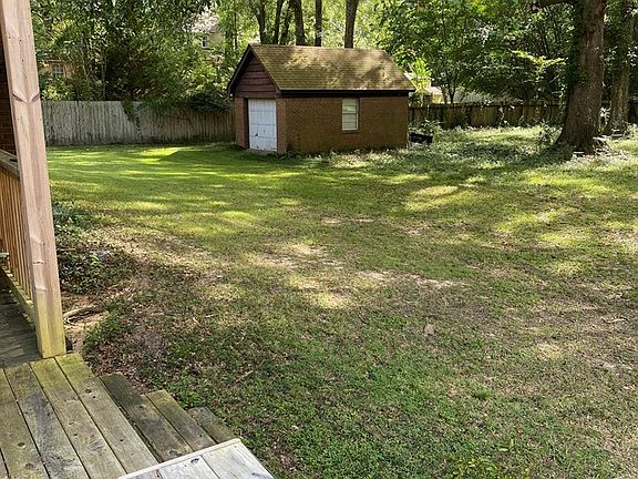 2nd image of 402 Bradford Dr