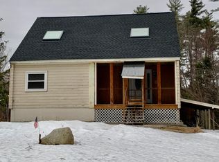 49 Pine Meadows Cir, Bennington, NH 03442