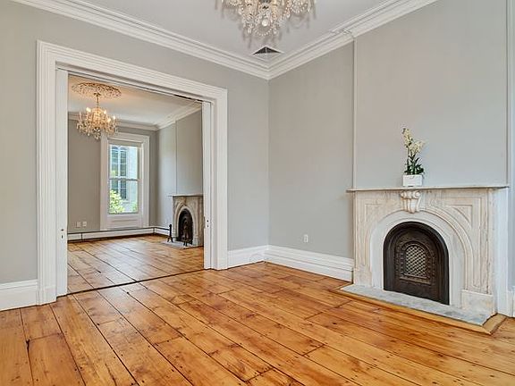  Double Parlor