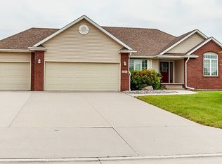 5707 NW 4th Ct, Des Moines, IA 50313