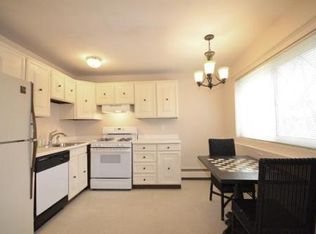 19 Fernview Ave APT 1, North Andover, MA 01845