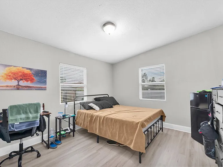 1349 Woodbine St — Photo 18