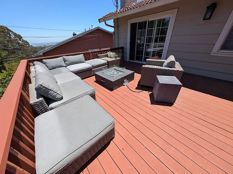 270 Amador Ave — Photo 19