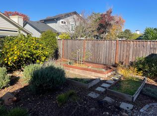 18 Barry Ct, Alameda, CA 94502